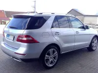 Gebraucht Mercedes ML350 258 PS (189 kW) 2011 Iridiumsilber  metalliclack SUV