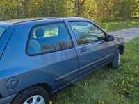 Brugt Renault Clio II 50 HK (36 kW) 1998 Andere farben Hatchback