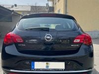Gebraucht Opel Astra Edition 101 PS (74 kW) 2012 Schwarz Limousine