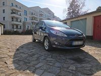 Gebraucht Ford Fiesta 95 PS (69 kW) 2012 Grau Kleinwagen