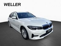 Gebraucht BMW 330e Advantage 292 PS (214 kW) 2022 Weiß Kombi