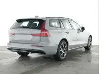 Gebraucht Volvo V60 Plus 197 PS (144 kW) 2026 Grau Kombi