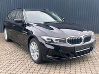 Gebraucht BMW 318 156 PS (114 kW) 2025 Schwarz Kombi