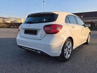 Gebraucht Mercedes A160 Urban 102 PS (75 kW) 2016 Weiß Limousine