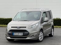 Gebraucht Ford Tourneo Connect Titanium 101 PS (74 kW) 2016 Silber Van / Kleinbus