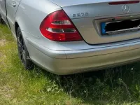 Gebraucht Mercedes E270 177 PS (130 kW) 2002 Silber Limousine
