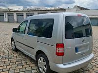 Second-hand VW Caddy 105 CP (77 kW) 2012 Argintiu Monovolum