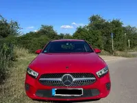 Gebraucht Mercedes A200 Progressive 163 PS (119 kW) 2019 Rot Limousine
