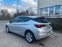 Gebraucht Opel Astra 105 PS (77 kW) 2016 Grau Limousine