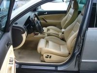 Gebraucht VW Passat 131 PS (96 kW) 2003 Grau metallic Kombi