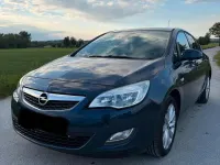 Occasion Opel Astra 140 ch (102 kW) 2012 Bleue Berline