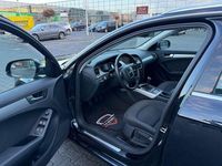 Gebraucht Audi A4 Attraction 160 PS (117 kW) 2011 Schwarz Kombi