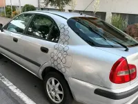 Gebraucht Mitsubishi Carisma 103 PS (75 kW) 2000 Silber Limousine