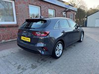 Gebraucht Kia Ceed Vision 140 PS (102 kW) 2021 Grau Kleinwagen