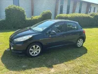 Gebraucht Peugeot 207 90 PS (66 kW) 2008 Schwarz Kleinwagen