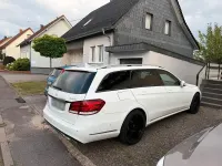 Gebraucht Mercedes E220 AMG 170 PS (125 kW) 2014 Weiß Kombi