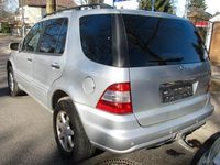 Gebraucht Mercedes ML400 250 PS (183 kW) 2004 Grau SUV