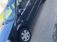 Gebraucht Dacia Logan 85 PS (62 kW) 2011 Schwarz Kombi