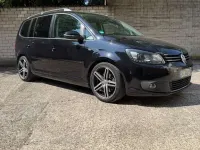 Gebraucht VW Touran Cup 140 PS (102 kW) 2014 Schwarz Van / Kleinbus
