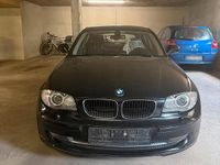Gebraucht BMW 118 143 PS (105 kW) 2011 Schwarz Kleinwagen
