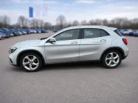 Gebraucht Mercedes GLA180 122 PS (89 kW) 2019 Grau SUV