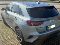 Gebraucht Kia Ceed Spirit 160 PS (117 kW) 2022 Silber Kleinwagen