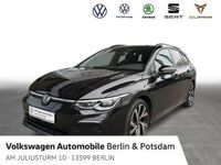 Gebraucht VW Golf VIII R-line 150 PS (110 kW) 2024 Deep black perleffekt Kombi