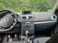 Gebraucht Renault Clio III 75 PS (55 kW) 2010 Schwarz Kleinwagen