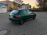 Gebraucht Peugeot 206 75 PS (55 kW) 2003 Grün Kleinwagen