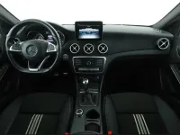 Gebraucht Mercedes A180 122 PS (89 kW) 2017 Weiß Kleinwagen