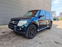 Gebraucht Mitsubishi Pajero 200 PS (147 kW) 2011 Grün SUV