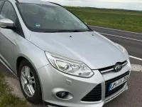 Gebraucht Ford Focus 115 PS (84 kW) 2012 Grau Kombi