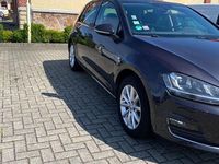 Gebraucht VW Golf VII LOUNGE 150 PS (110 kW) 2015 Limousine