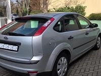 Second-hand Ford Focus 101 CP (74 kW) 2005 Argintiu Hatchback