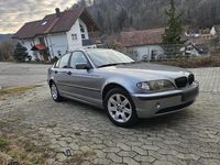 Gebraucht BMW 318 Basis 146 PS (107 kW) 2003 Andere farben Limousine