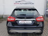 gebraucht Mercedes GLA220 d Urban 7G-DCT 4Matic Navi PTS 2.Hand