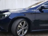 Gebraucht Mercedes CLA220 Shooting Brake 177 PS (130 kW) 2016 Blau Kombi