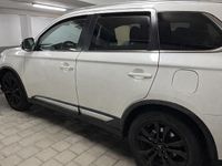 Gebraucht Mitsubishi Outlander 150 PS (110 kW) 2017 Weiß SUV
