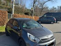 Gebraucht Kia Rio 84 PS (61 kW) 2016 Grau Kleinwagen