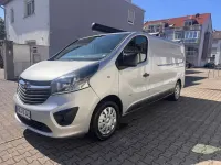 Gebraucht Opel Vivaro 145 PS (106 kW) 2018 Grau Van / Kleinbus