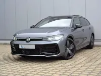 Gebraucht VW Passat R-line 193 PS (141 kW) 2025 Diabasgrau metallic / grenadi Kombi