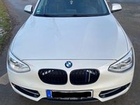Gebraucht BMW 118 Sport Line 143 PS (105 kW) 2014 Weiß Kleinwagen
