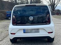 Second-hand VW up! 90 CP (66 kW) 2018 Alb Hatchback