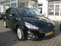 Gebraucht Ford S-MAX Titanium 160 PS (117 kW) 2017 Schwarz Van / Kleinbus