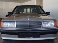Gebraucht Mercedes 190 194 PS (142 kW) 1989 Campangersilber Limousine