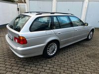 Gebraucht BMW 530 Exclusive 231 PS (169 kW) 2001 Silber Kombi
