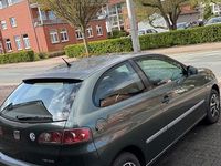 Gebraucht Seat Ibiza 64 PS (47 kW) 2004 Grün Kleinwagen
