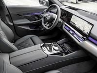 Neu BMW 530e M Sport 190 PS (139 kW) 2025 Oxidgrau Kombi