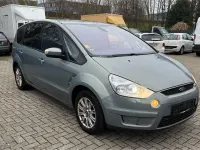 Gebraucht Ford S-MAX Titanium 140 PS (102 kW) 2010 Grau Van / Kleinbus