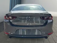 Neu Mazda 3 Takumi-Line 186 PS (136 kW) 2026 Grau Limousine